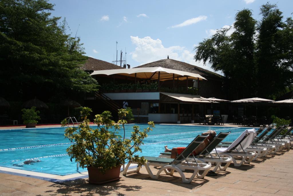 Hotel Club Du Lac Tanganyika Bujumbura Kültér fotó