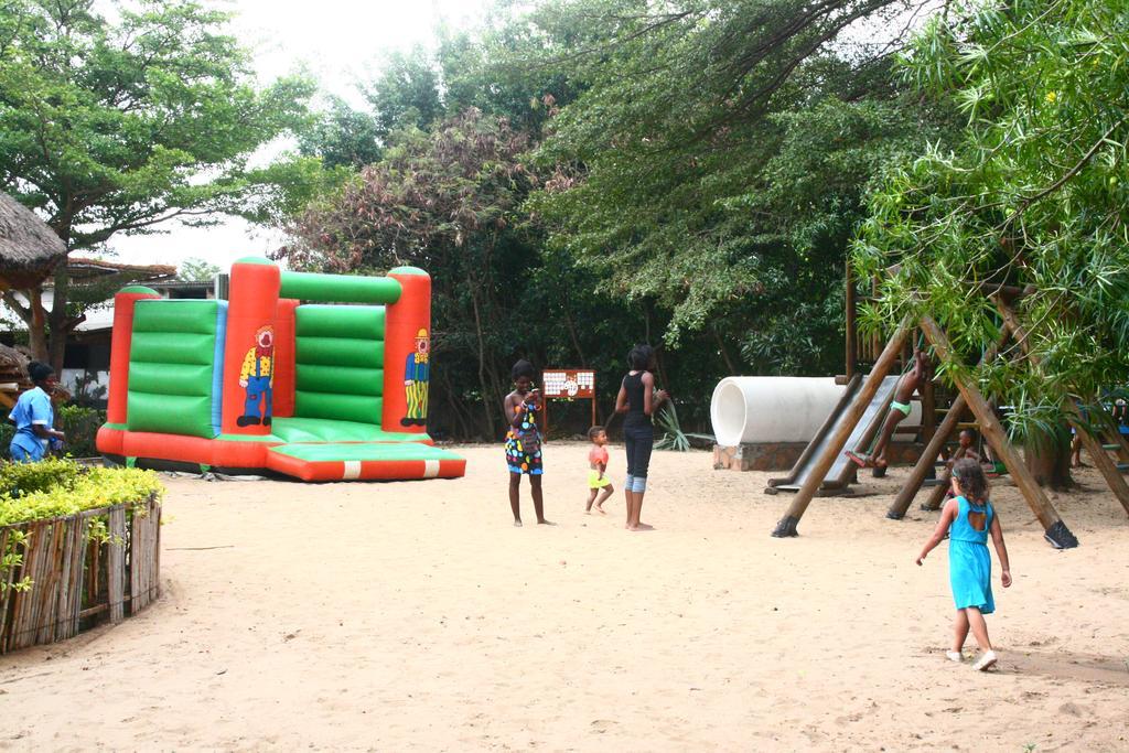 Hotel Club Du Lac Tanganyika Bujumbura Kültér fotó
